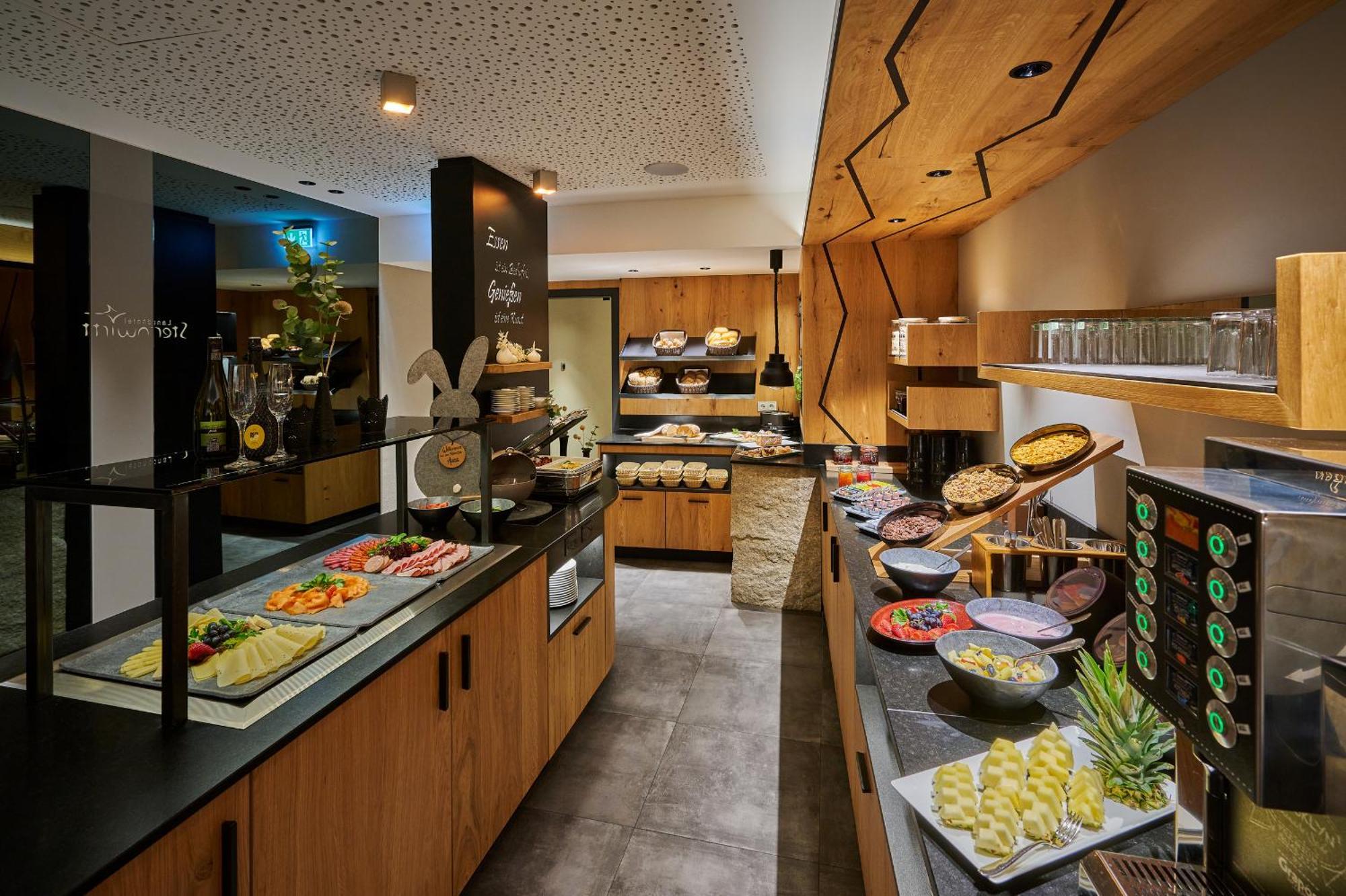 Landhotel Sternwirt - Das Wellnesshotel Zwischen Nuernberg Und Amberg Hogen Ngoại thất bức ảnh